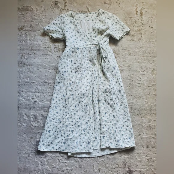 Neuflora Fall River Dress - Picture 2 of 3